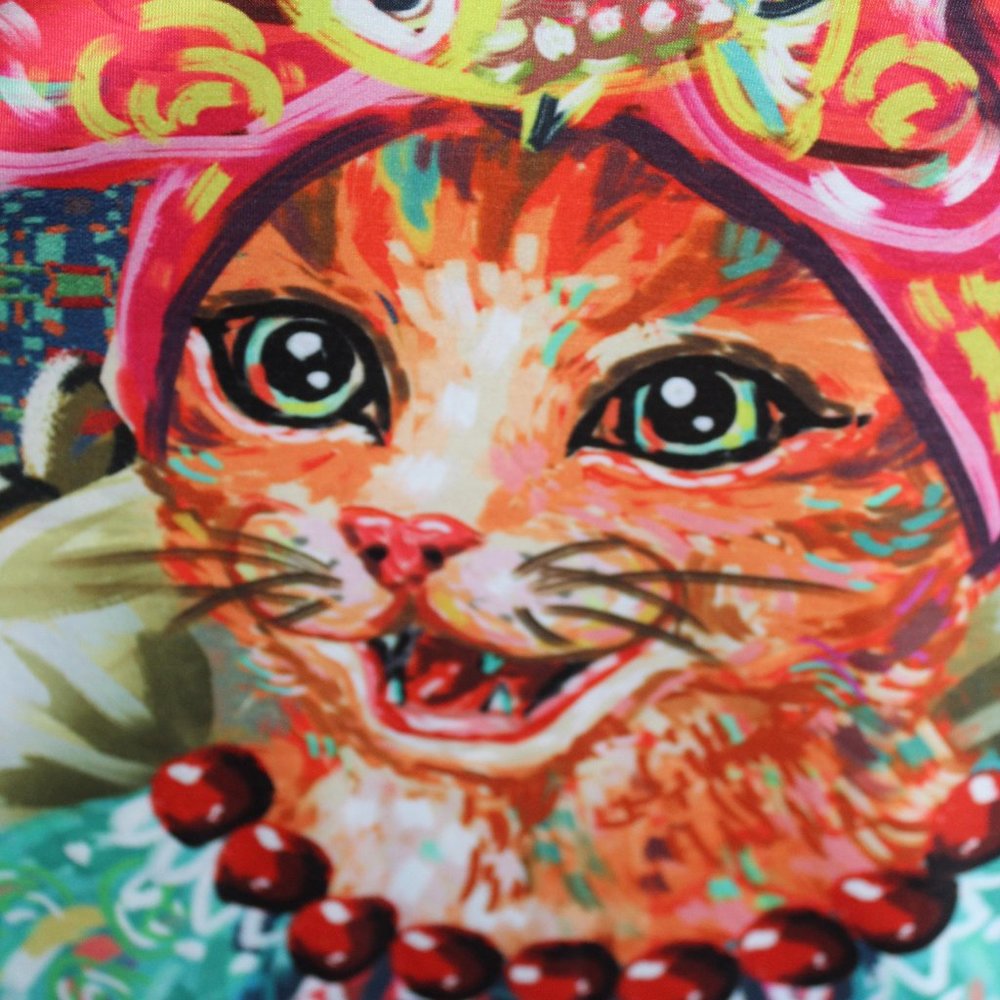DISTINCTIVE Cat T-Shirt